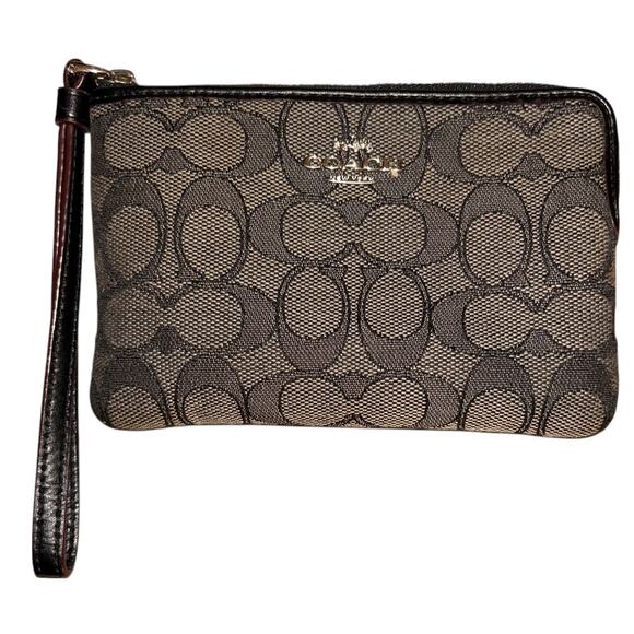 Coach Signature Jacquard Black & Gray Corner Zip Wristlet F58033 - Picture 1 of 8
